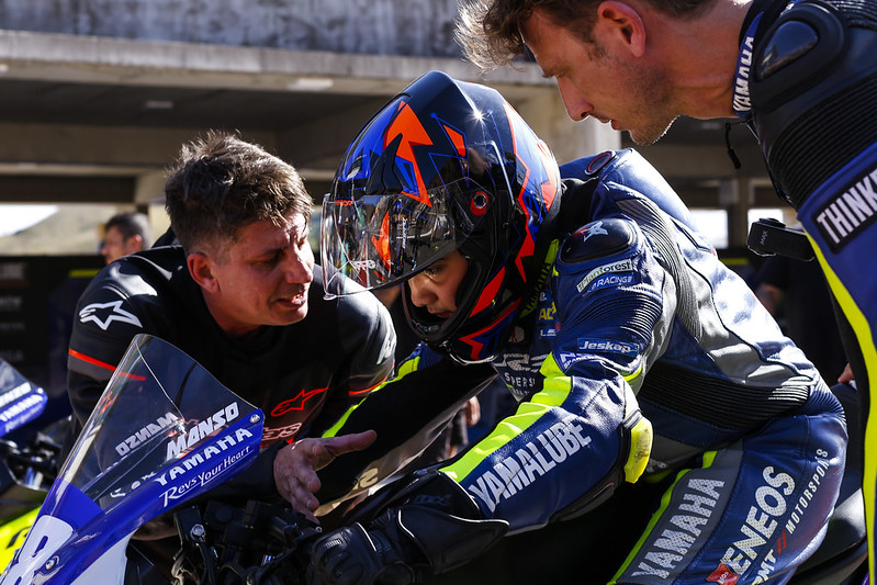 Piloto de apenas 12 anos vence na Copa Yamaha R3 em Cascavel - Racemotor