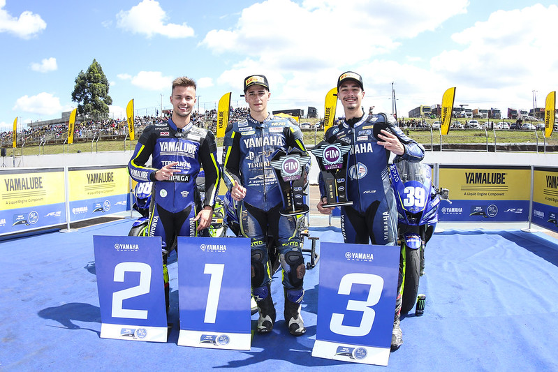 Piloto de apenas 12 anos vence na Copa Yamaha R3 em Cascavel - Racemotor