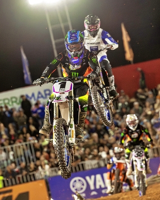 Em noite de altos e baixos, Yamaha vibra com vitória do time 595 bLU cRU Racing na abertura do Arena Cross 2024